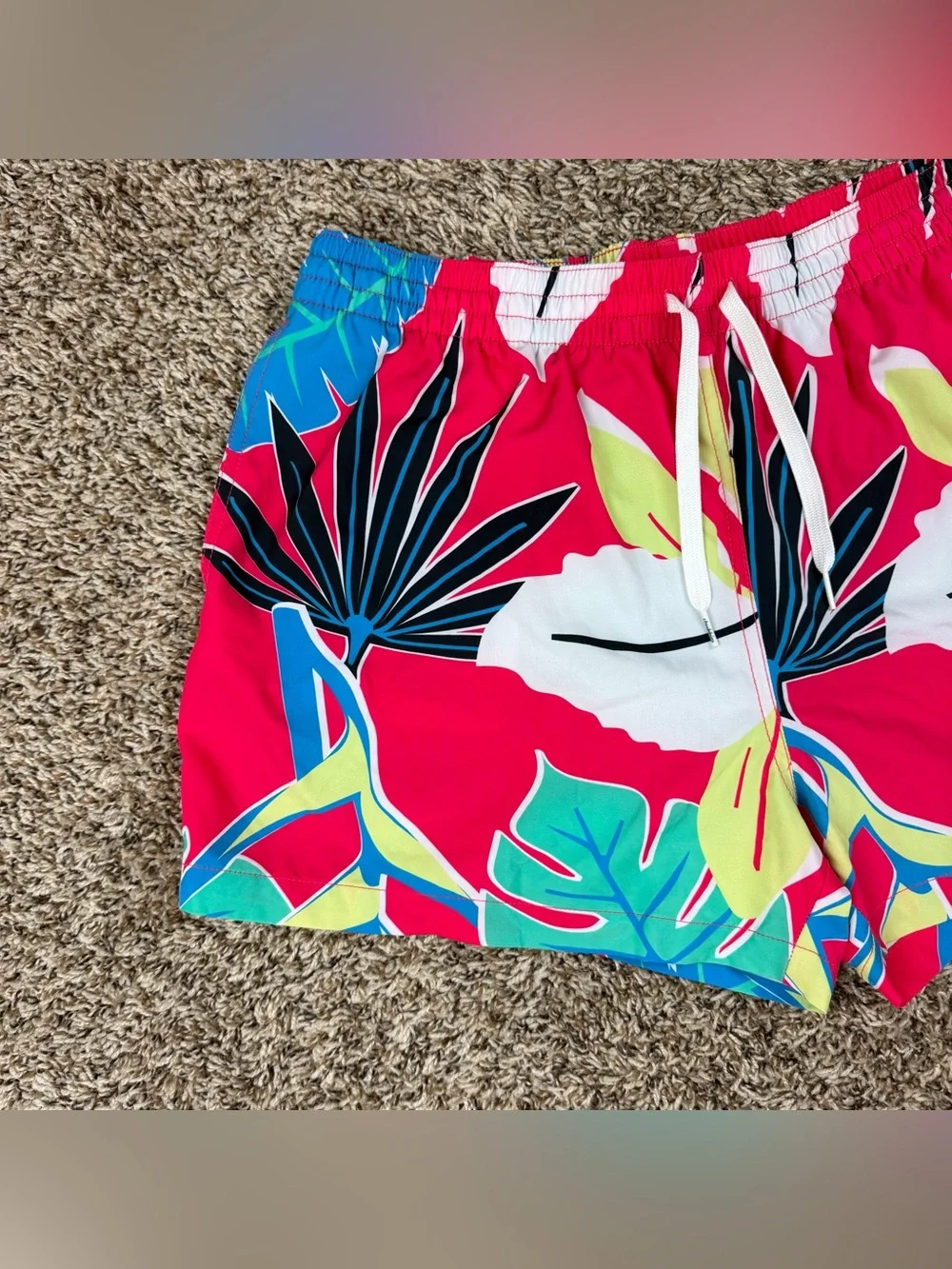 Chubbies Mens Red Tropical Floral Palm Leaf Swim Trunks XL 4” Inseam Lined